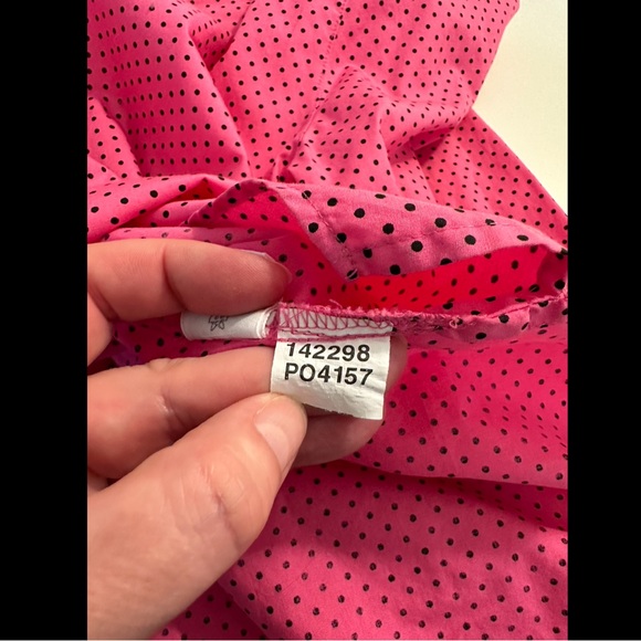 FOXCROFT Wrinkle Free Fitted Pink Black Polka Dot Button Down Blouse Top Shirt - Picture 8 of 9